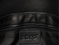 Abro malá kožená kabelka - Černá