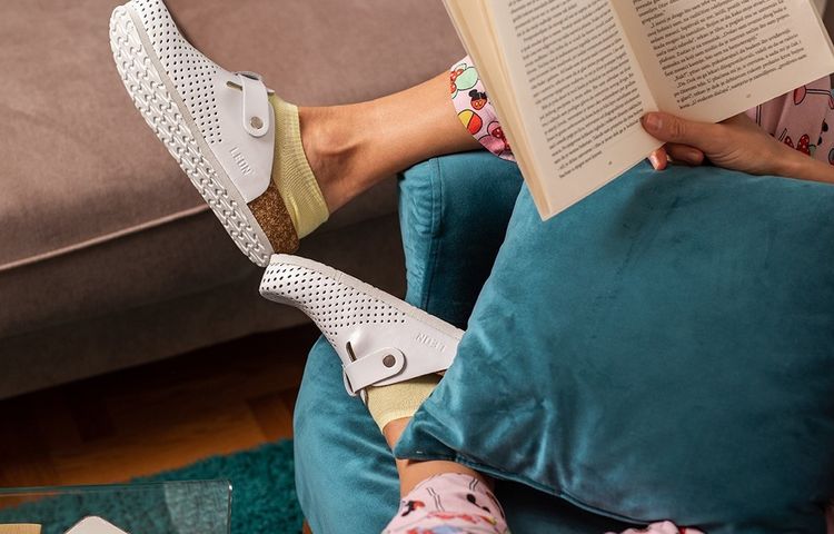 Dámská zdravotní obuv Leons Gabi - Bílá