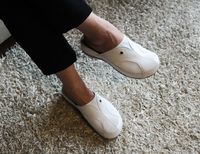 Zdravotní obuv na halluxy  Leons Comfy - Bílá